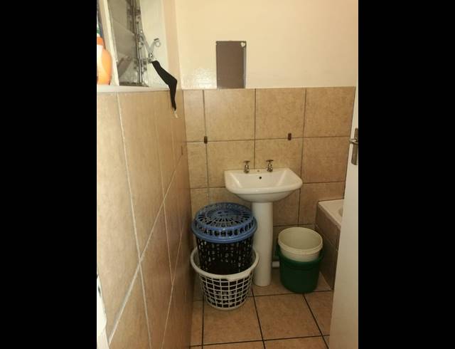 2 BEDROOM APARTMENT BLOCK SOLD IN ELANDSHEUWEL
